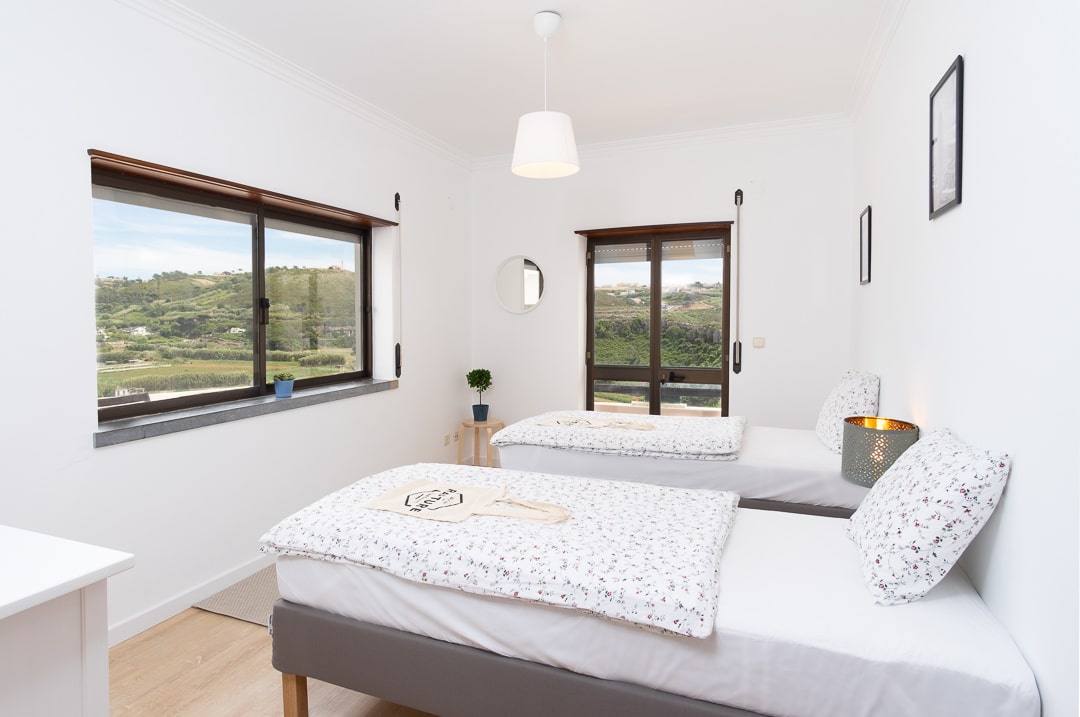 Rapturecamps Ericeira twin room with view
