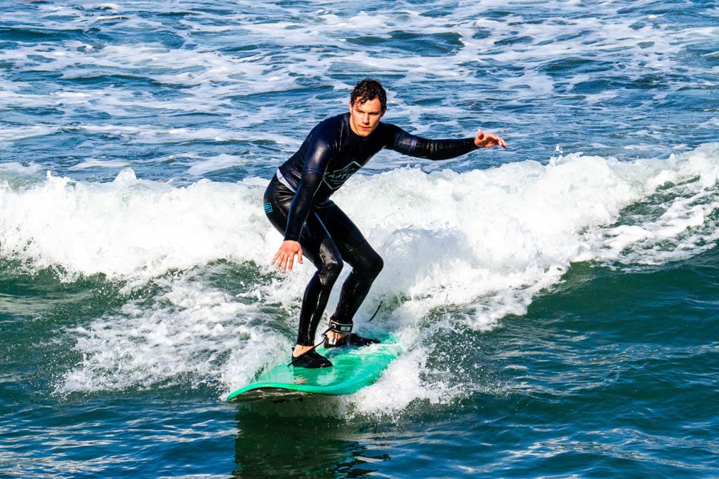 Surfen Lernen in Portugal Surfcamp Ericeira Surfschule Beste Bewertung